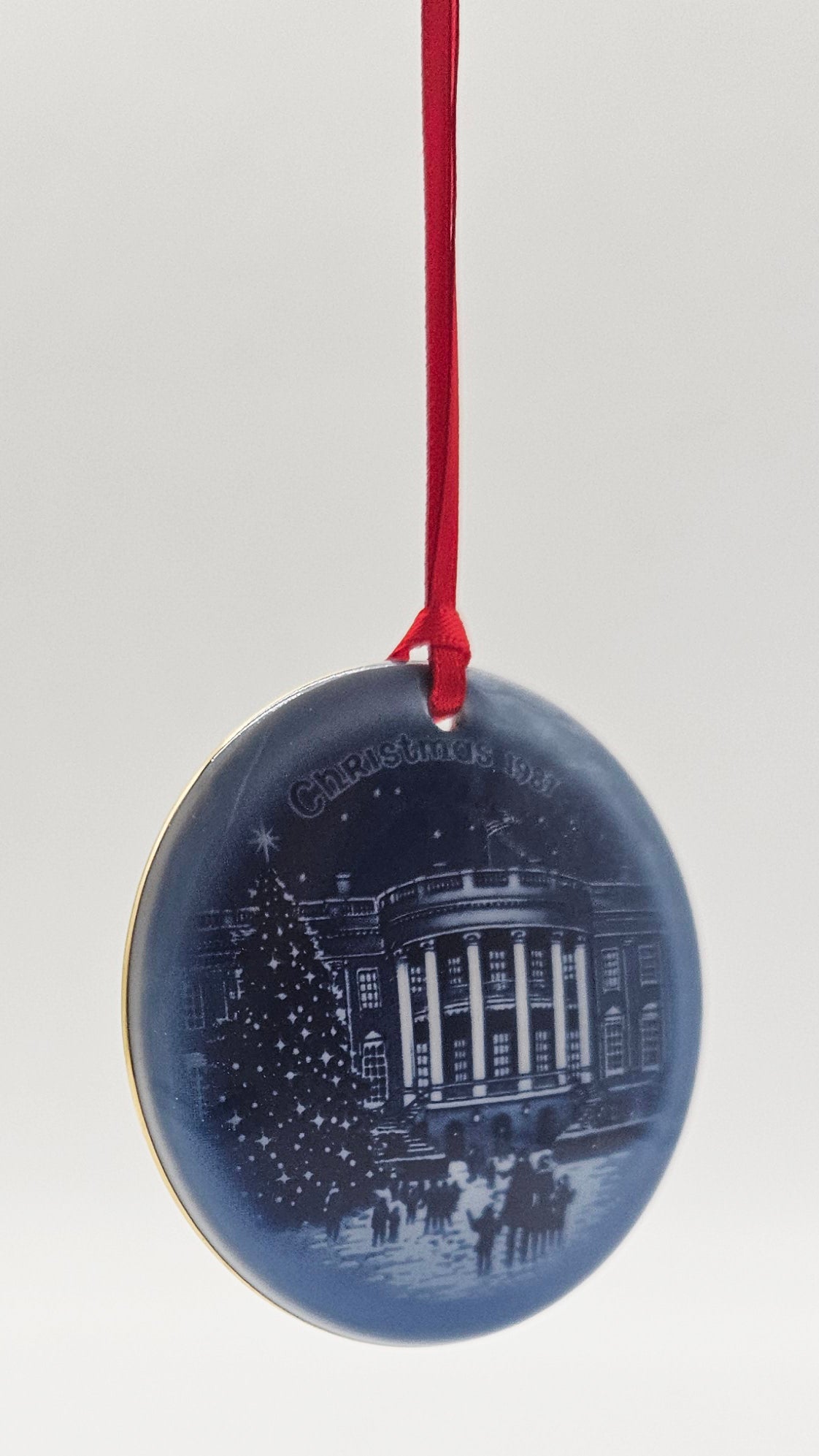 Bing & Grøndahl – “Christmas Eve at the White House” — ornament view