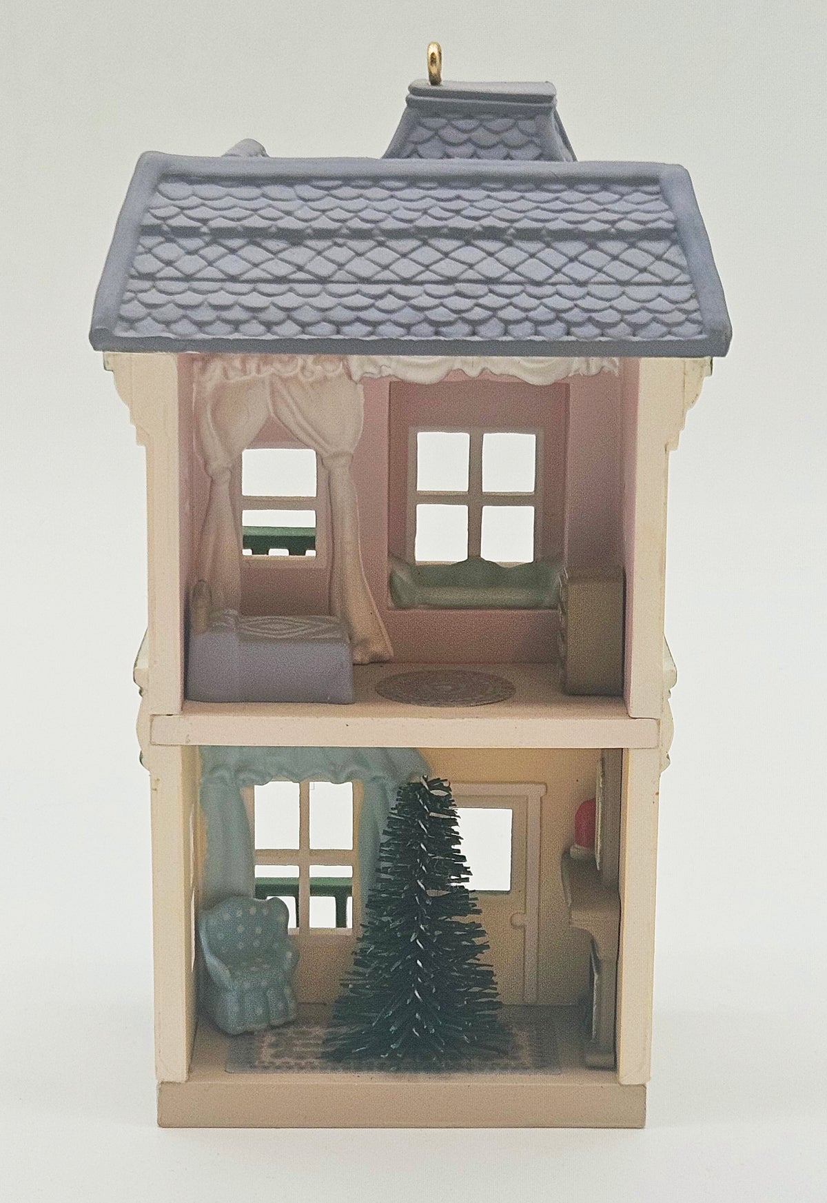 Hallmark Keepsake – “House on Main Street” — ornament view