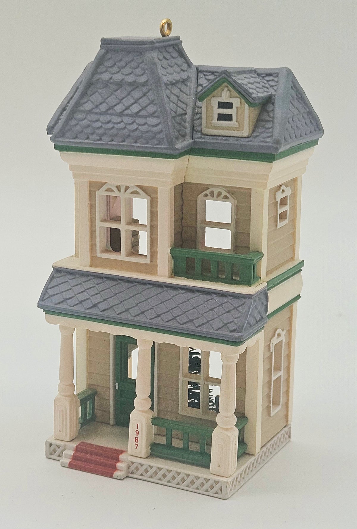Hallmark Keepsake – “House on Main Street” — ornament view