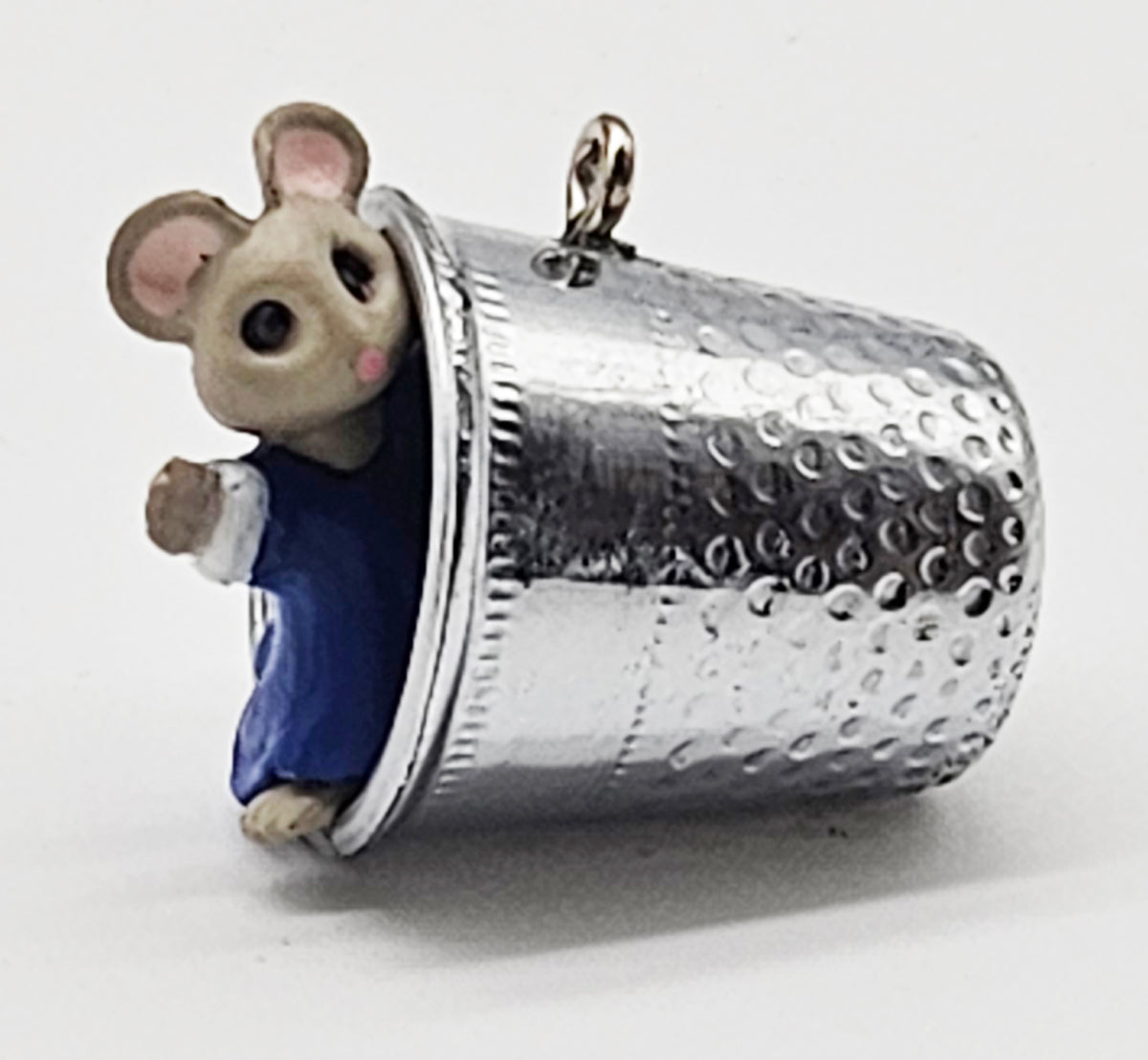 1992 Hallmark Keepsake Sew, Sew Tiny – thimble full