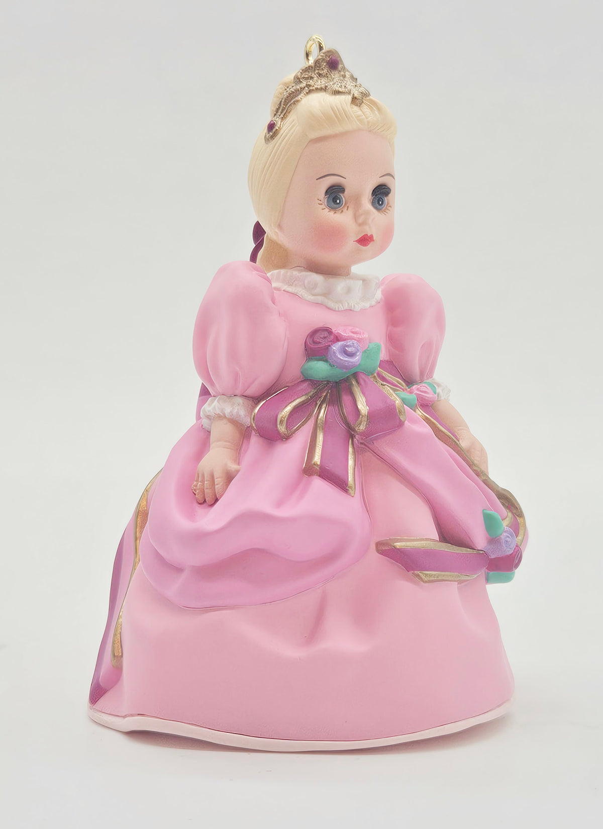 Hallmark Keepsake – “Madame Alexander Cinderella” — ornament view