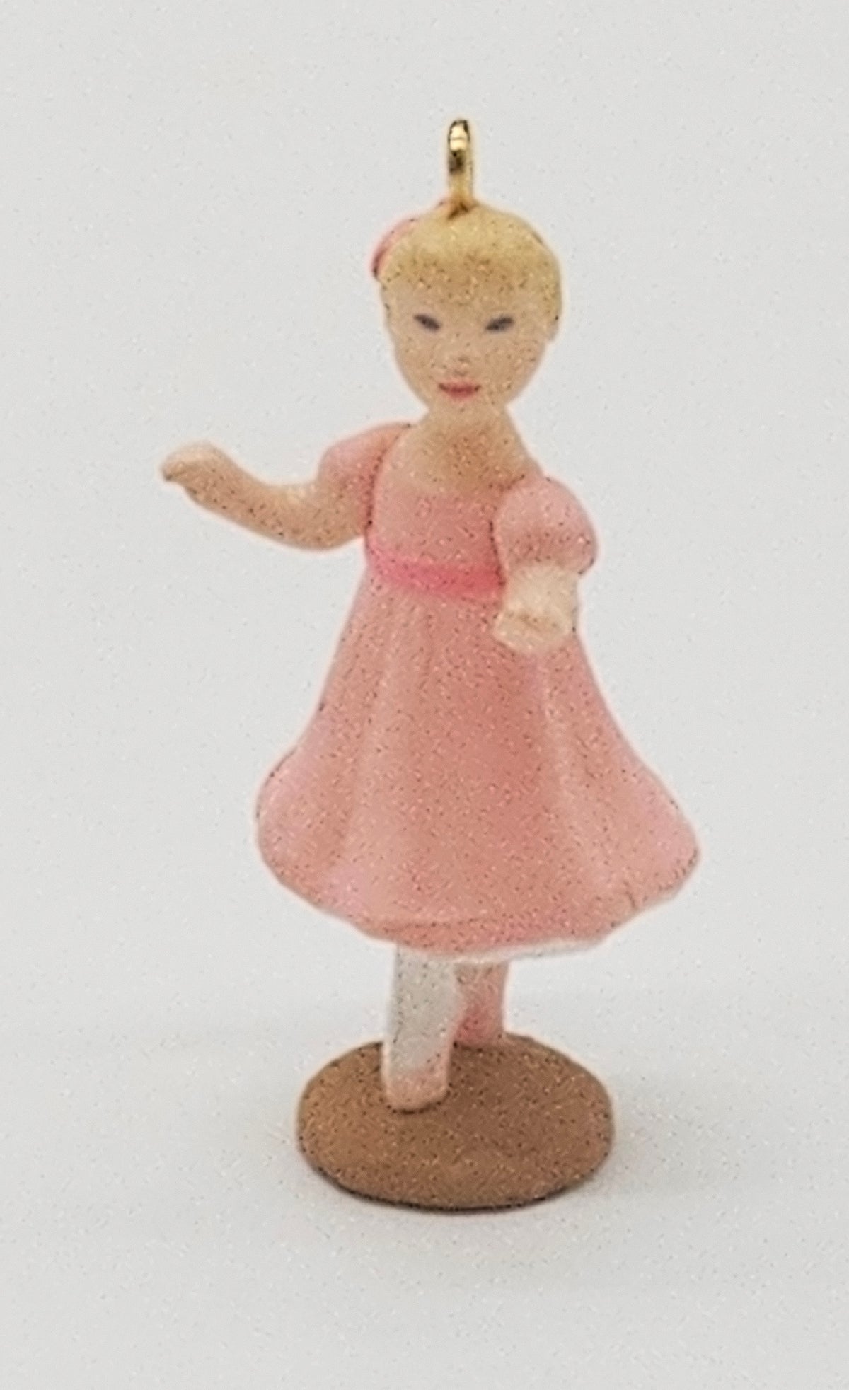 1996 Hallmark Keepsake The Nutcracker Ballet: Stage and Clara – qxm4064 clara
