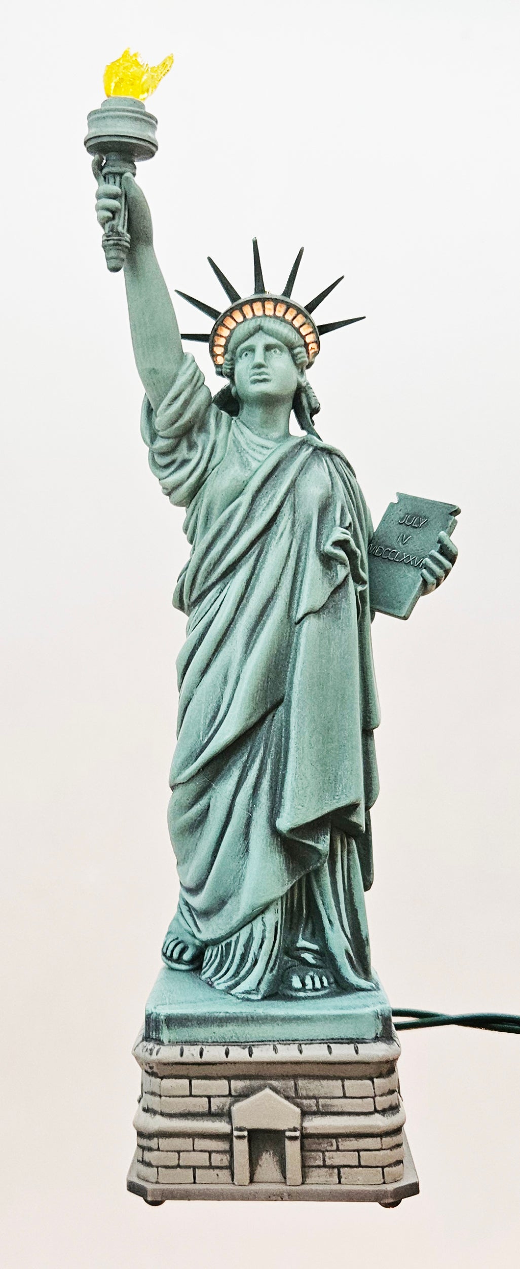 Hallmark Keepsake – “Statue of Liberty” — ornament view