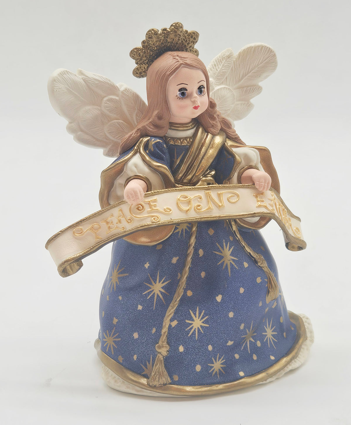Hallmark Keepsake – “Madame Alexander Angel of the Nativity” — ornament view