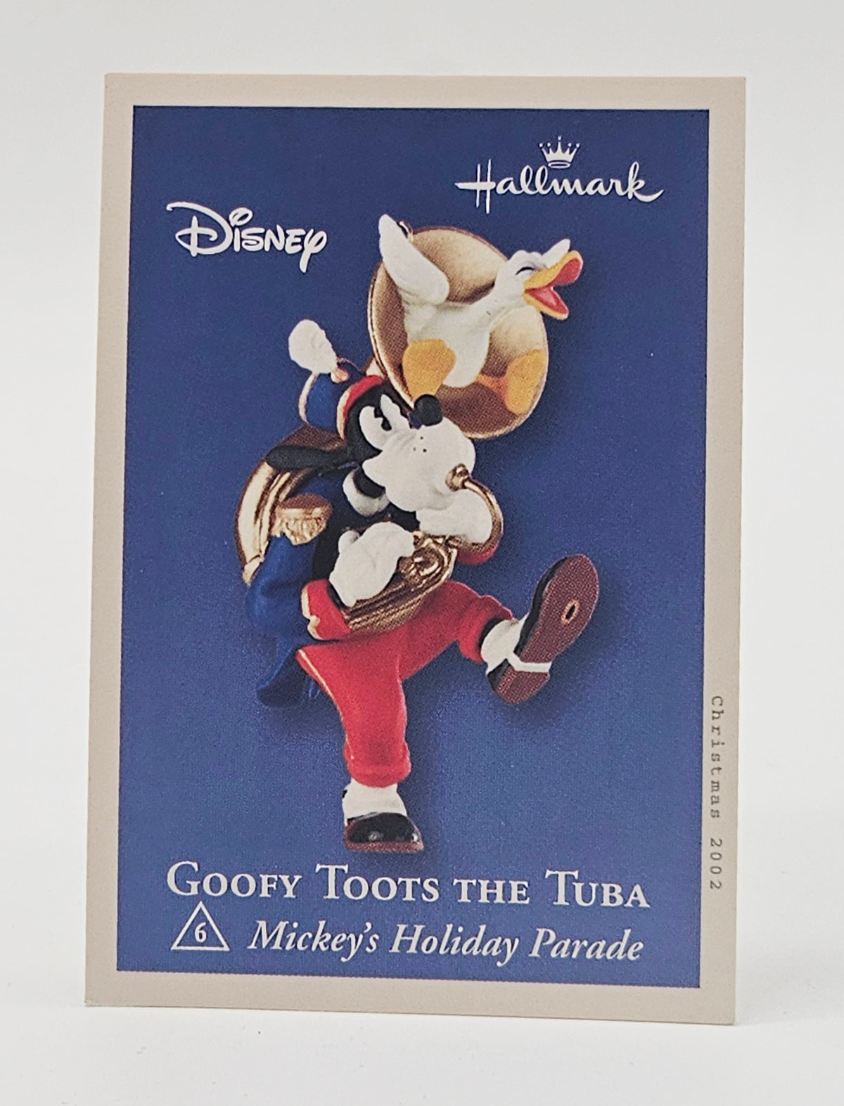 Hallmark Keepsake – “Goofy Toots the Tuba Mickey's Holiday Parade” — ornament view