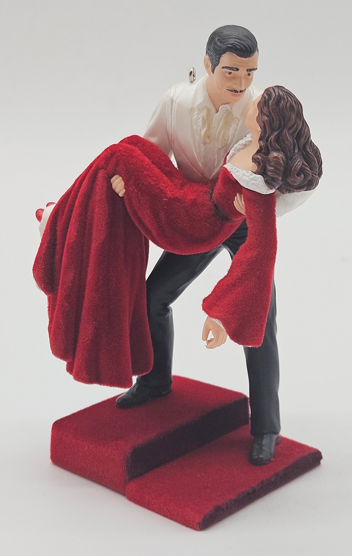 Hallmark Keepsake – “Scarlett O'Hara and Rhett Butler” — ornament view