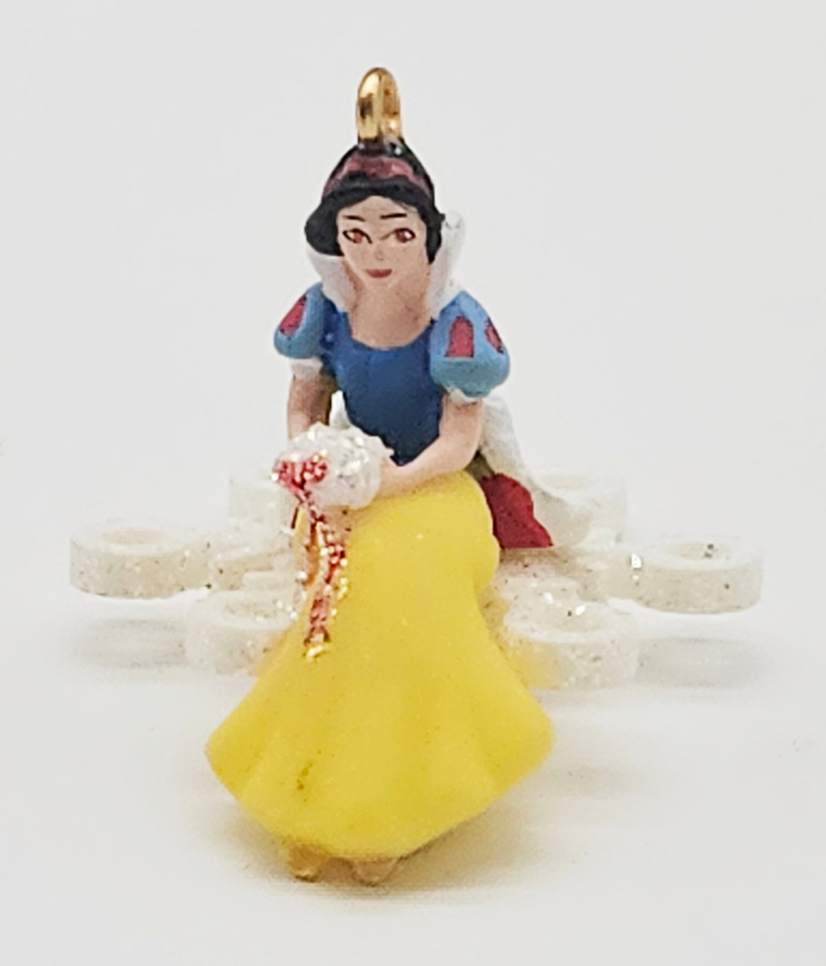 Hallmark Keepsake – “Disney Snowflake Miniatures” — ornament view