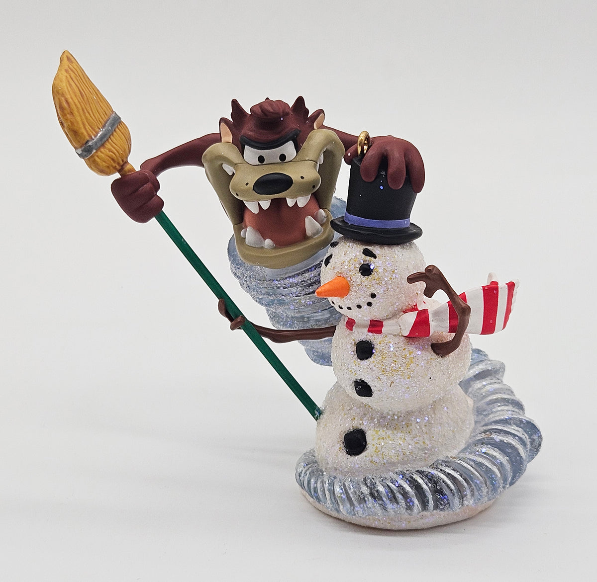 Hallmark Keepsake – “Taz the Snowman Wizard” – Damaged — ornament view