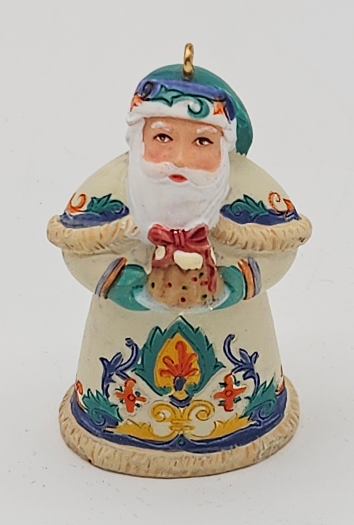 Hallmark Keepsake – “Santas from Around the World Collection” — ornament view
