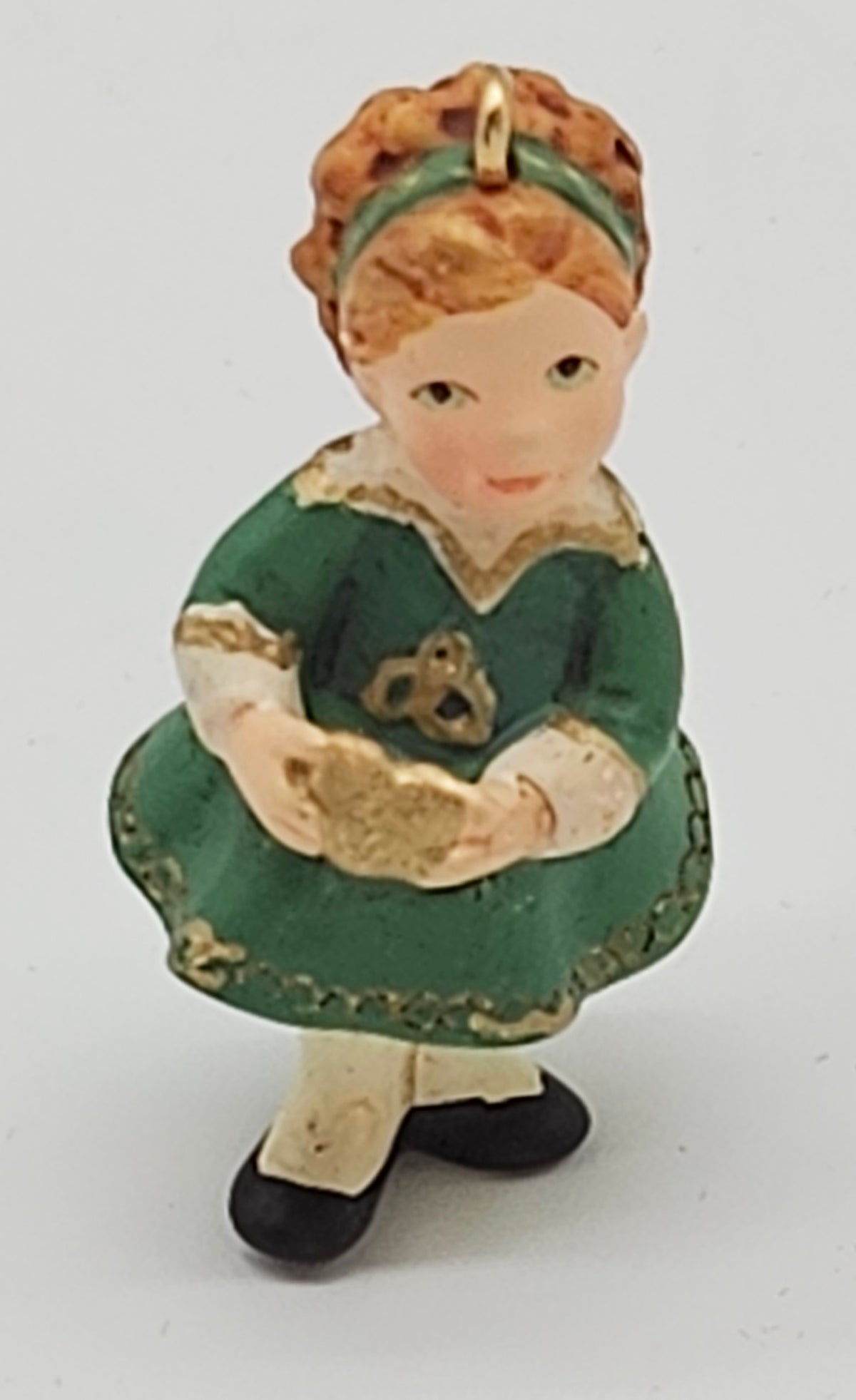 Hallmark Keepsake – “Joy to the World Children Miniature Collection” — ornament view