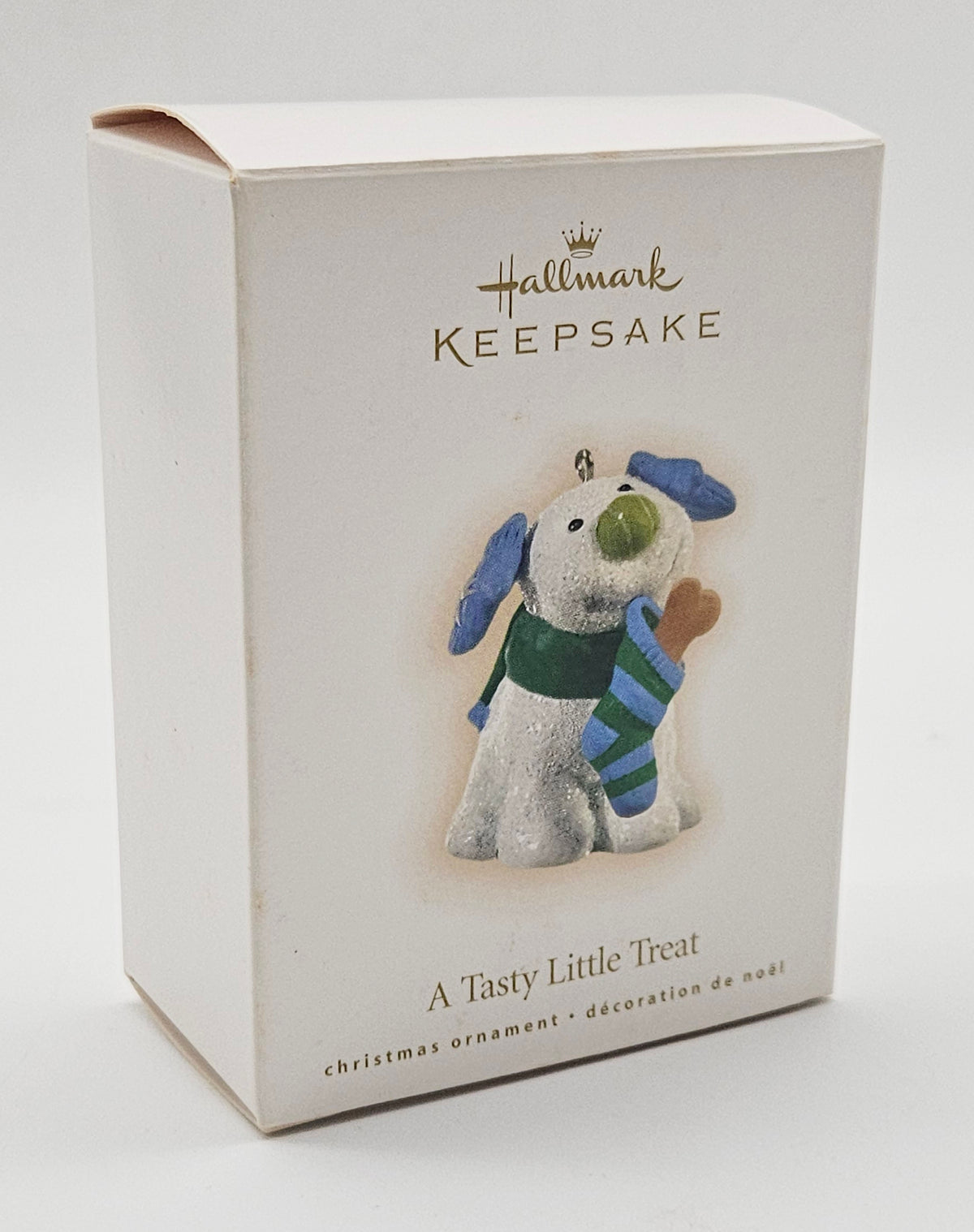 2009 Hallmark Keepsake A Tasty Little Treat – box