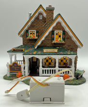Load image into Gallery viewer, Dept 56- Snow Village "Harvest Farm Roadside Sales"