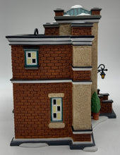 Load image into Gallery viewer, Department 56- Christmas in the City "Harley-Davidson Detailing, Parts & Service"