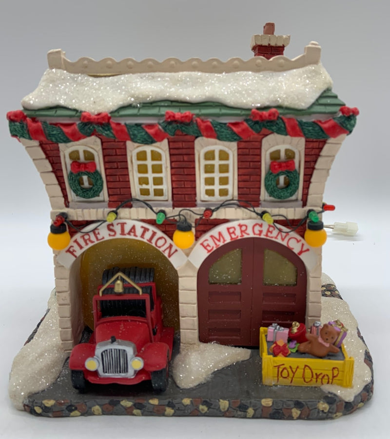 Dept 56 Twas the night before Christmas "Hoof & Ladder Fire Station"