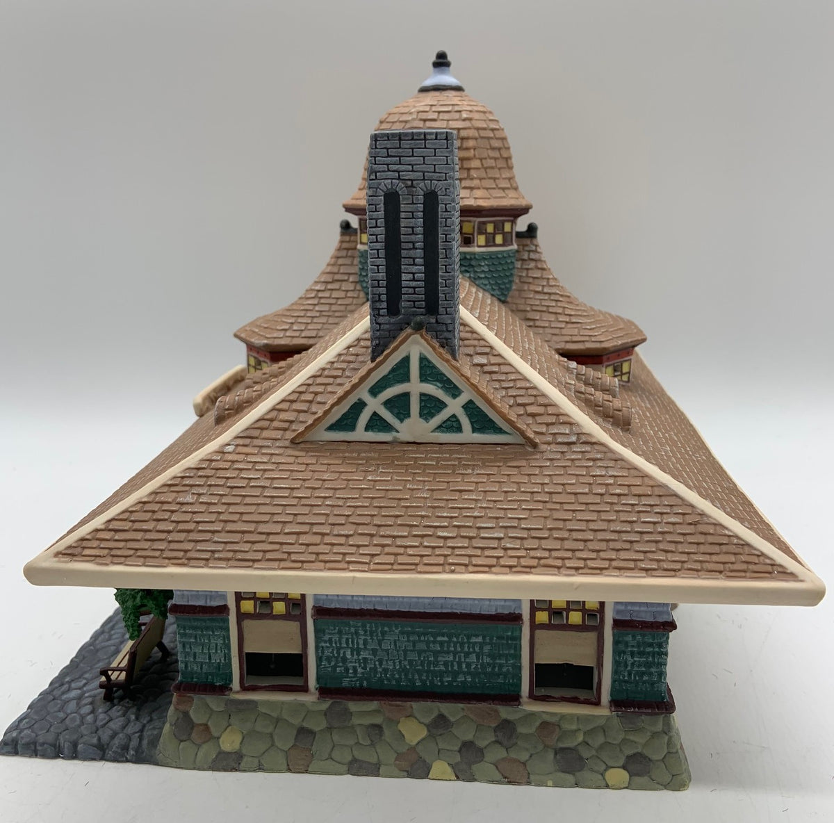 Dept 56- Seasons Bay Series "Springlake Station"