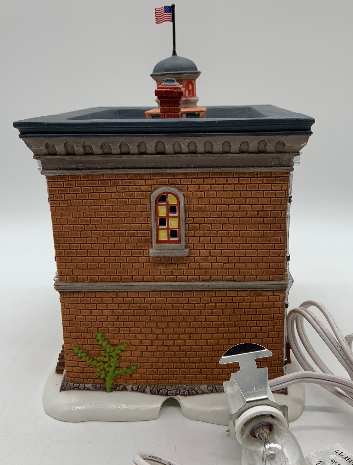 Retired Dept 56- New England Village "Drummond Bank"
