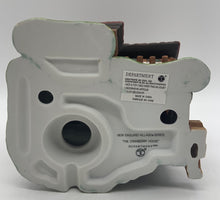 Load image into Gallery viewer, Retired Department 56- New England Village "The Cranberry House"  no box