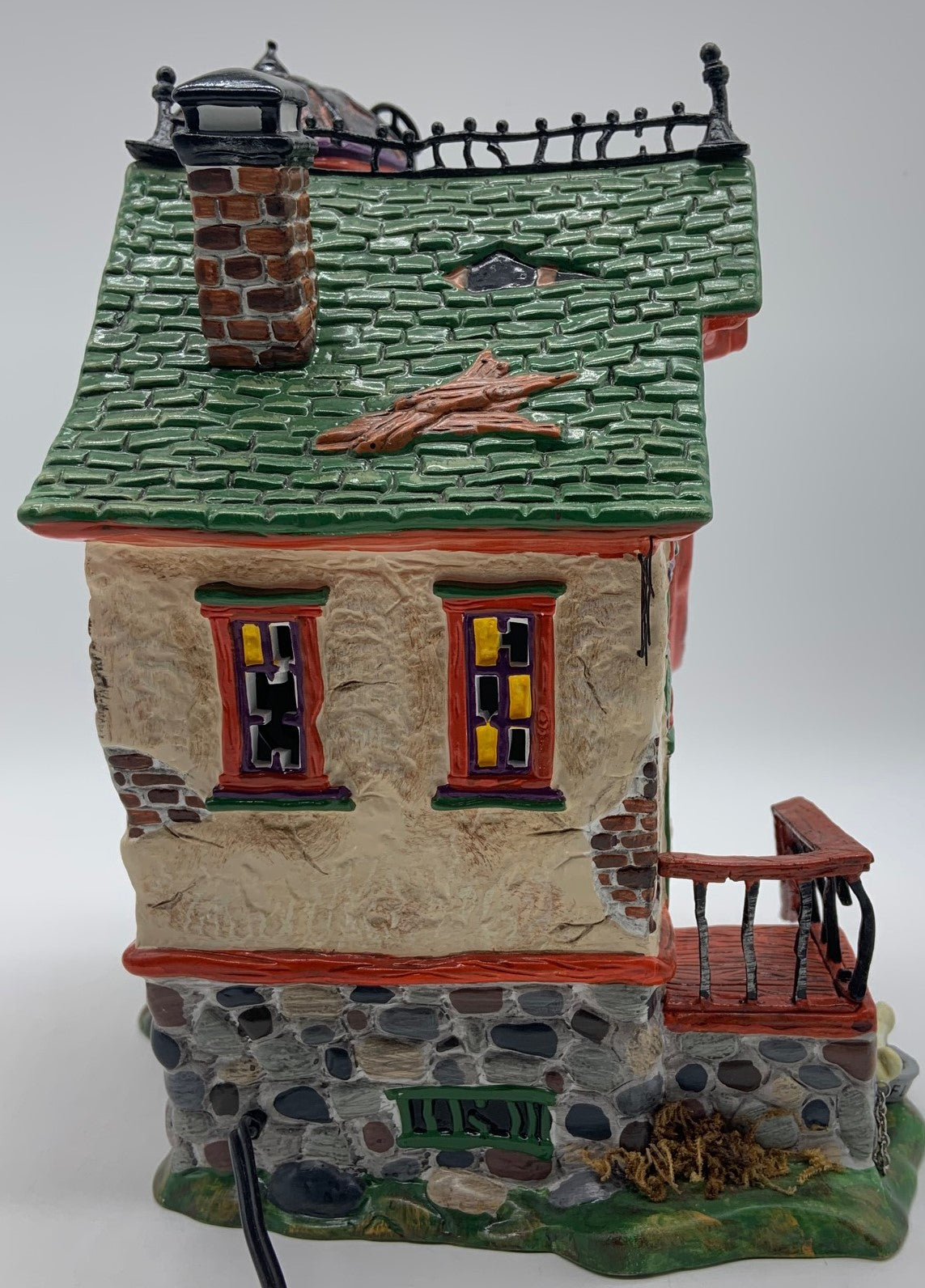 Department 56- Snow Village Halloween "Witch's Brew Pub"