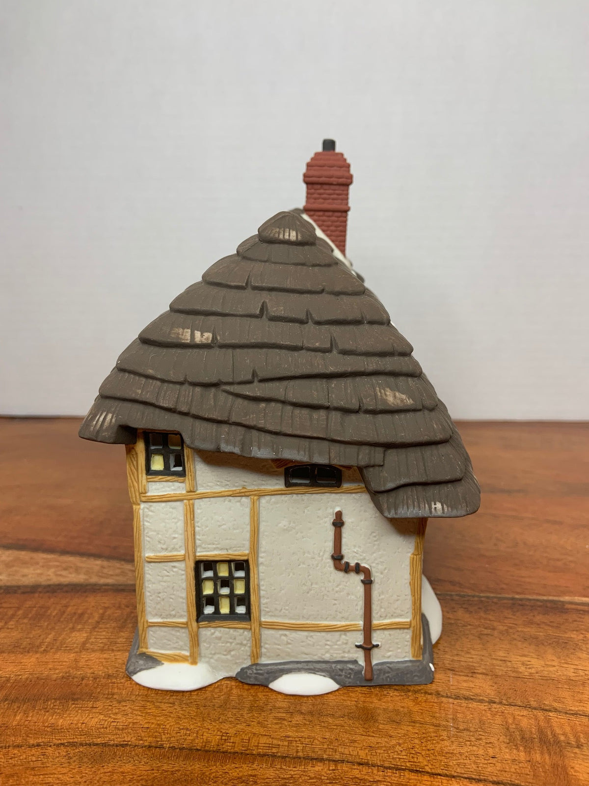 Dept 56- Dickens' Village "Mr. & Mrs. Pickle"