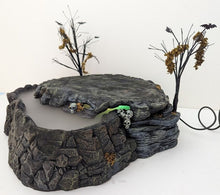 Load image into Gallery viewer, Dept 56- SV Halloween "Foggy Point Platform"