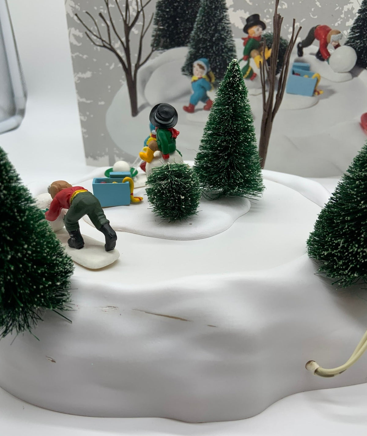 Dept 56- Building a Snowman