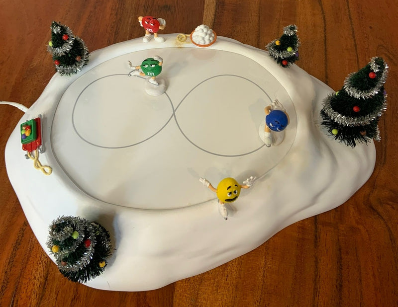 Dept 56- North Pole "M&M's Fun on Ice"