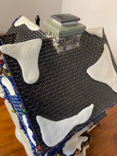 Load image into Gallery viewer, Dept 56. Snow VIllage "Jingle Bells House"