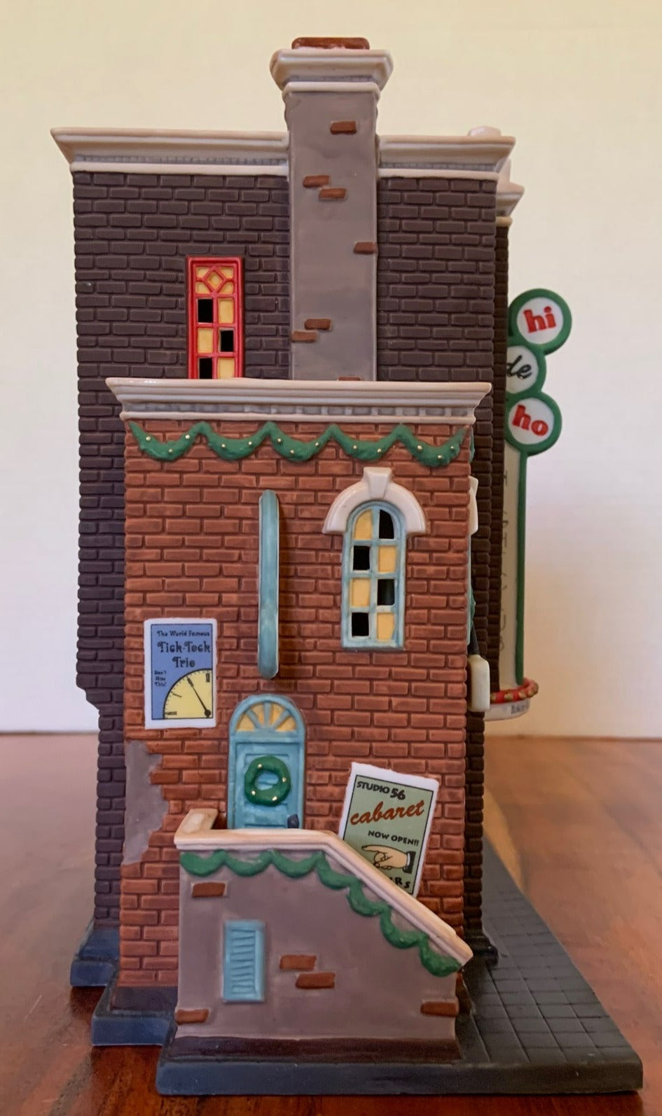 Dept 56- Christmas in the City "Hi-De-Ho Nightclub" side