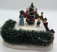 Load image into Gallery viewer, Department 56- Dickens' Village "Victorian Christmas Scene" animated accessory