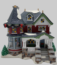Load image into Gallery viewer, Dept 56- Snow Village "1224 Kissing Claus Lane"