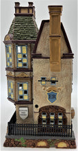 Load image into Gallery viewer, Retired Dept 56- Dickens' Village "Scotland Yard Station"