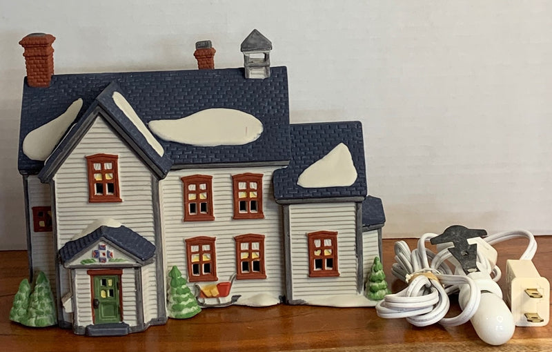Department 56 New England Village Pennsylvania Dutch Farmhouse