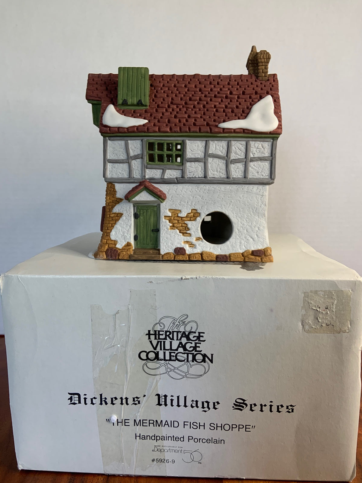 Retired Department 56 Dickens' Village The Mermaid Fish Shoppe