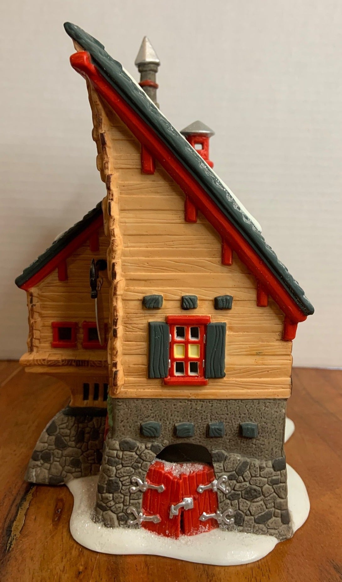 Dept 56 North Pole Village "Elves' Trade School" side