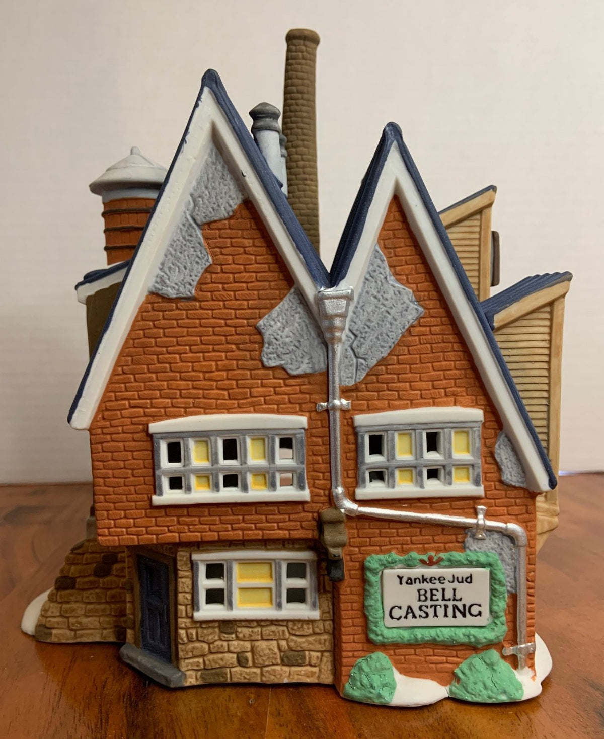 Dept 56- New England Village "Yankee Jud Bell Casting"
