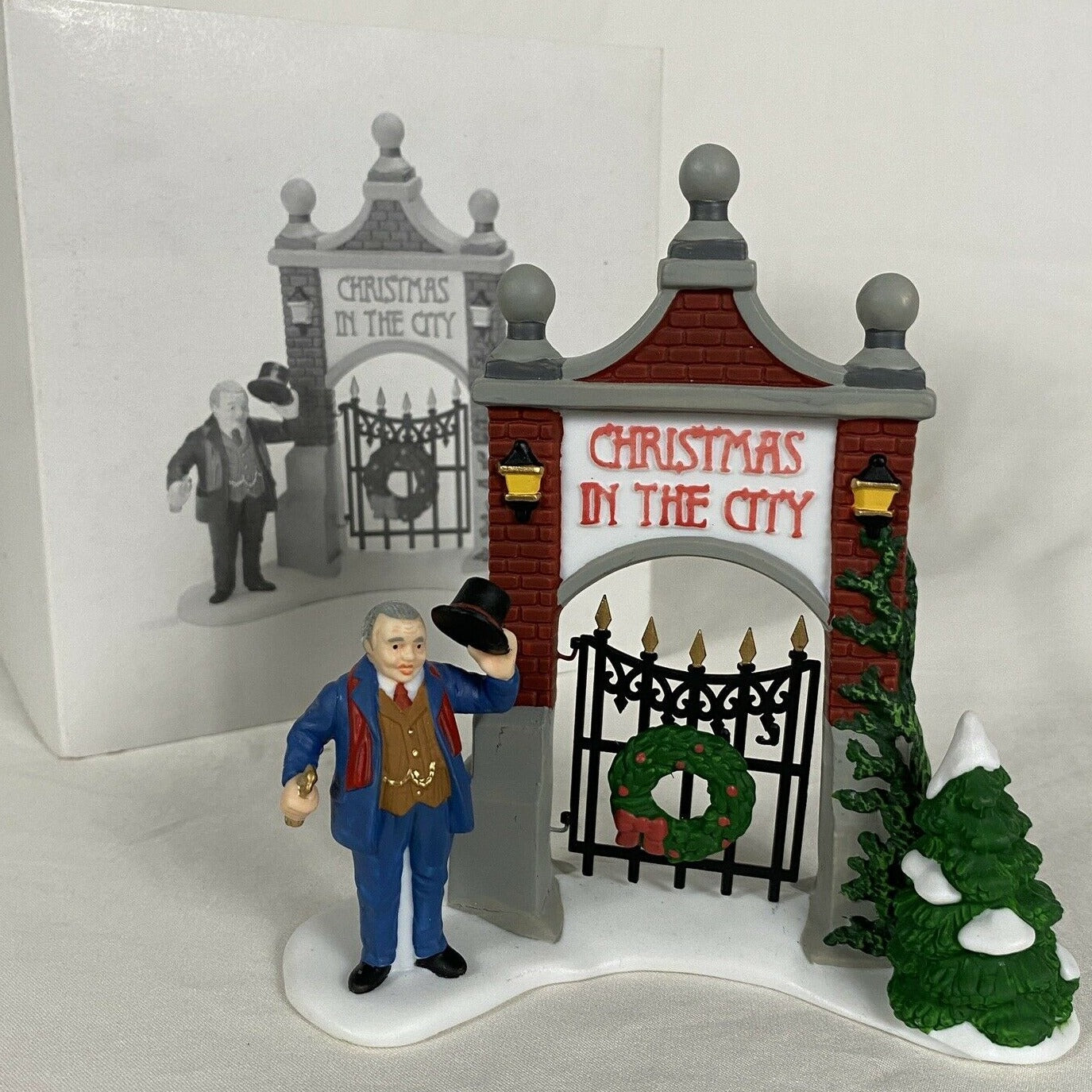 SCOTTIE'S TOY SHOP # 58871 DEPT 56 Christmas in the City Exclusive Gift set  10