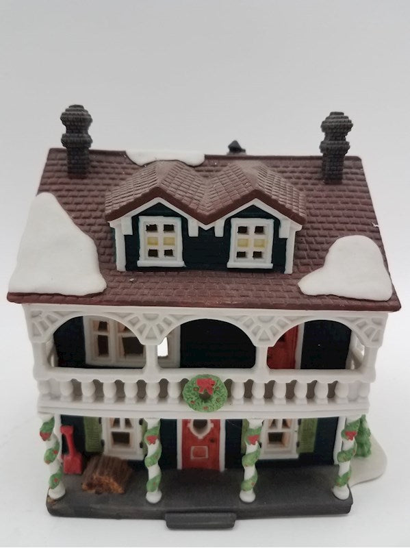 Department 56 Captain's Cottage