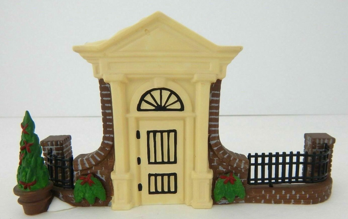 Dept 56 Disney Parks "Olde World Antiques Gate"