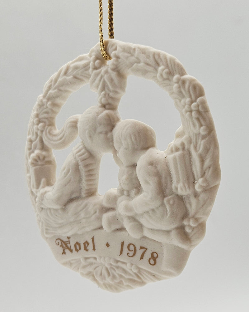 Gorham – “Joys of Christmas Christmas Kiss Parian Medallion” — ornament view