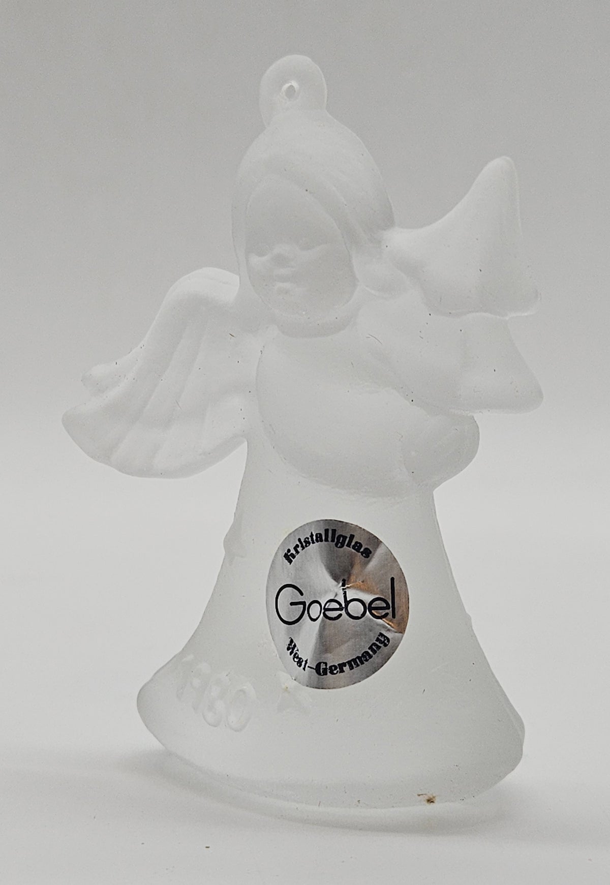 Goebel – “Annual Crystal Glass Angel Limited Edition” — ornament view