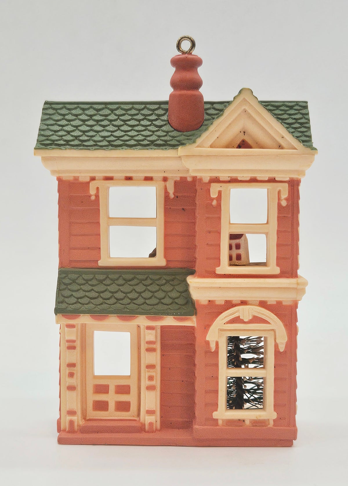 Hallmark Keepsake – “Victorian Dollhouse” — ornament view