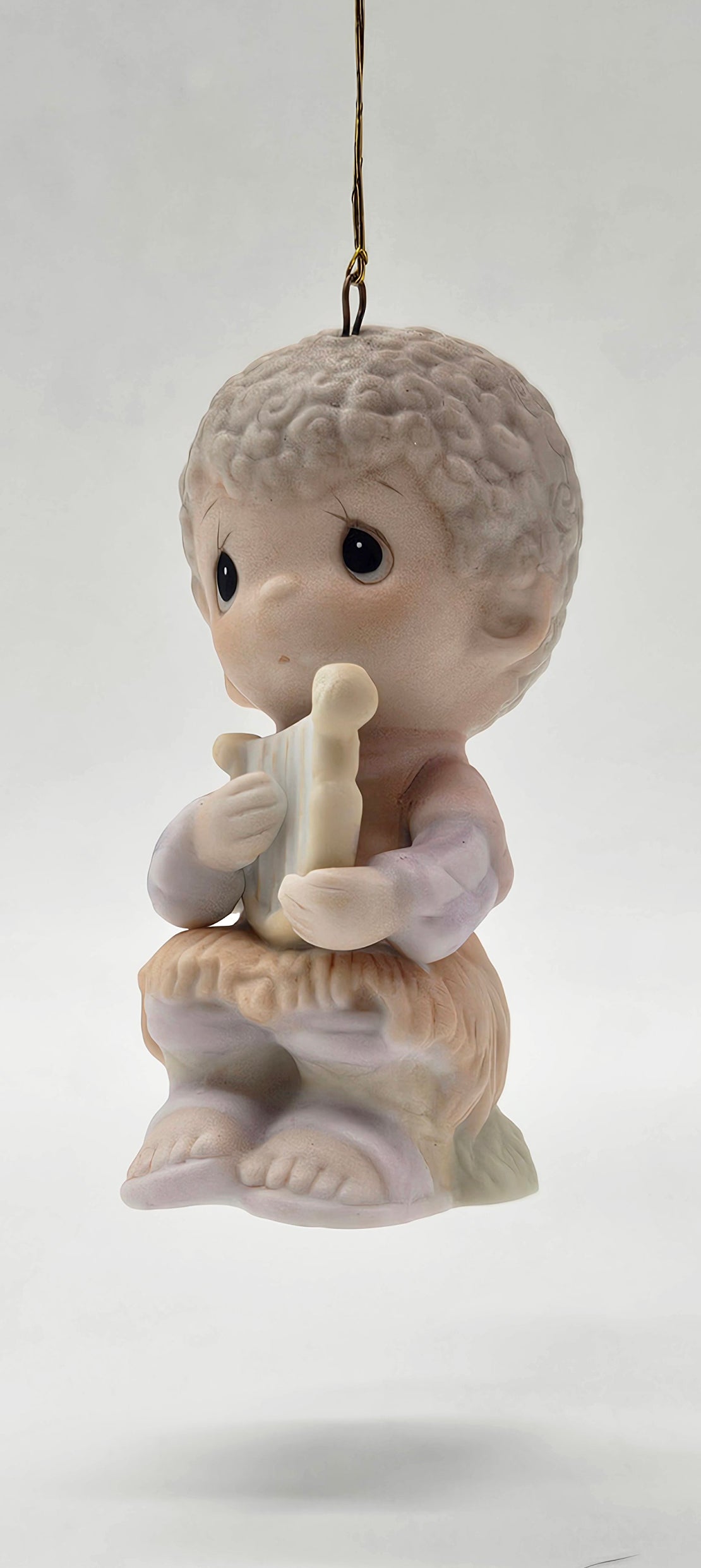 1984 Joy to the World (Shepherd with Harp) E-5388 — ornament close-up