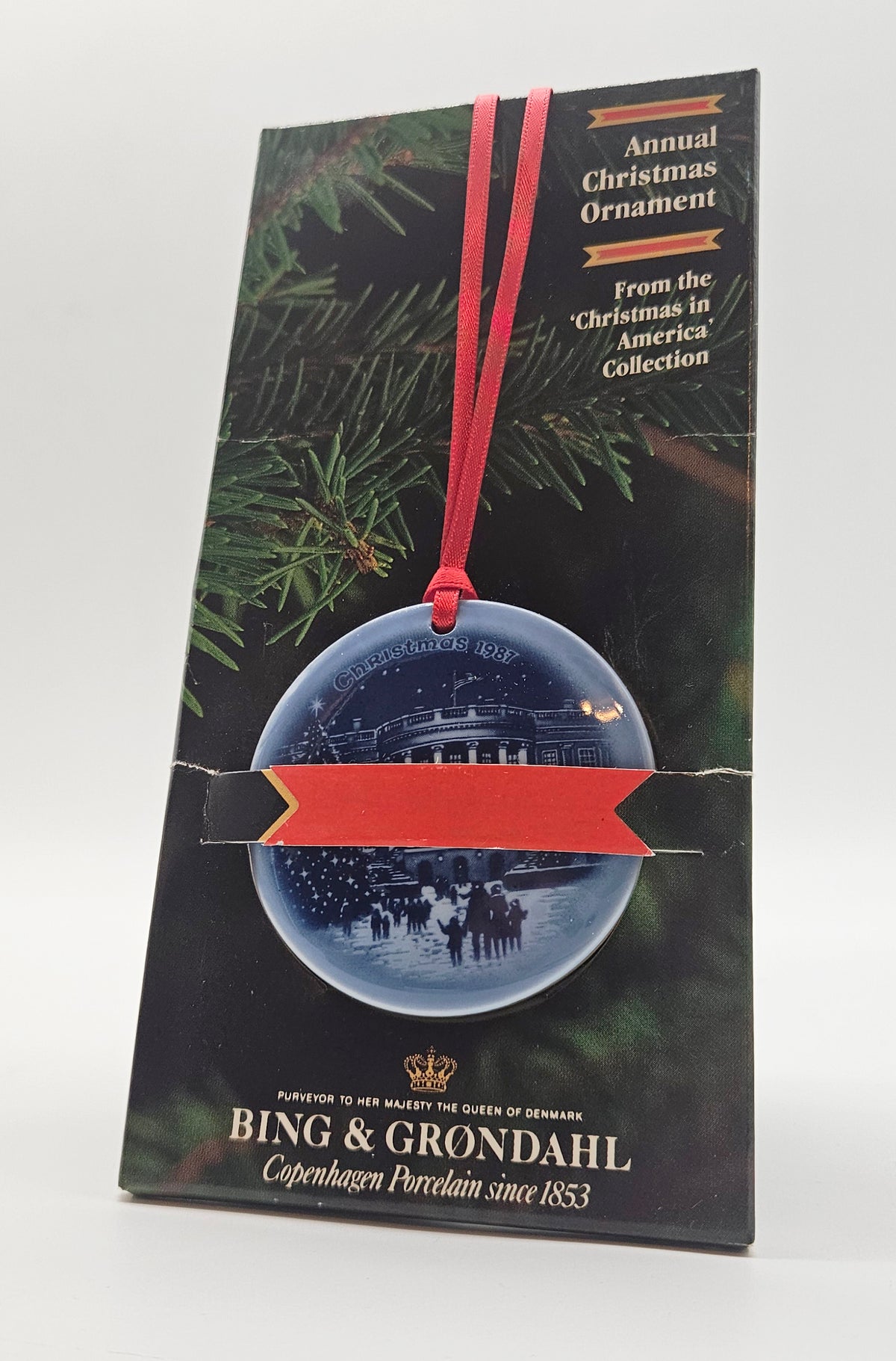 Bing & Grøndahl – “Christmas Eve at the White House” — with original box