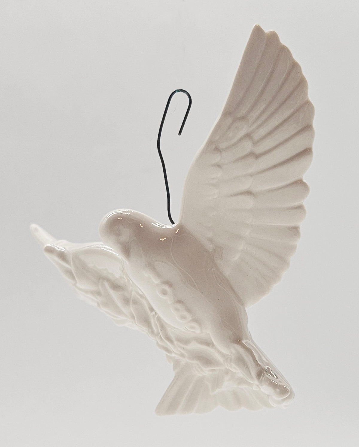 Goebel – “Annual Dove of Peace 12th Edition White” — ornament view