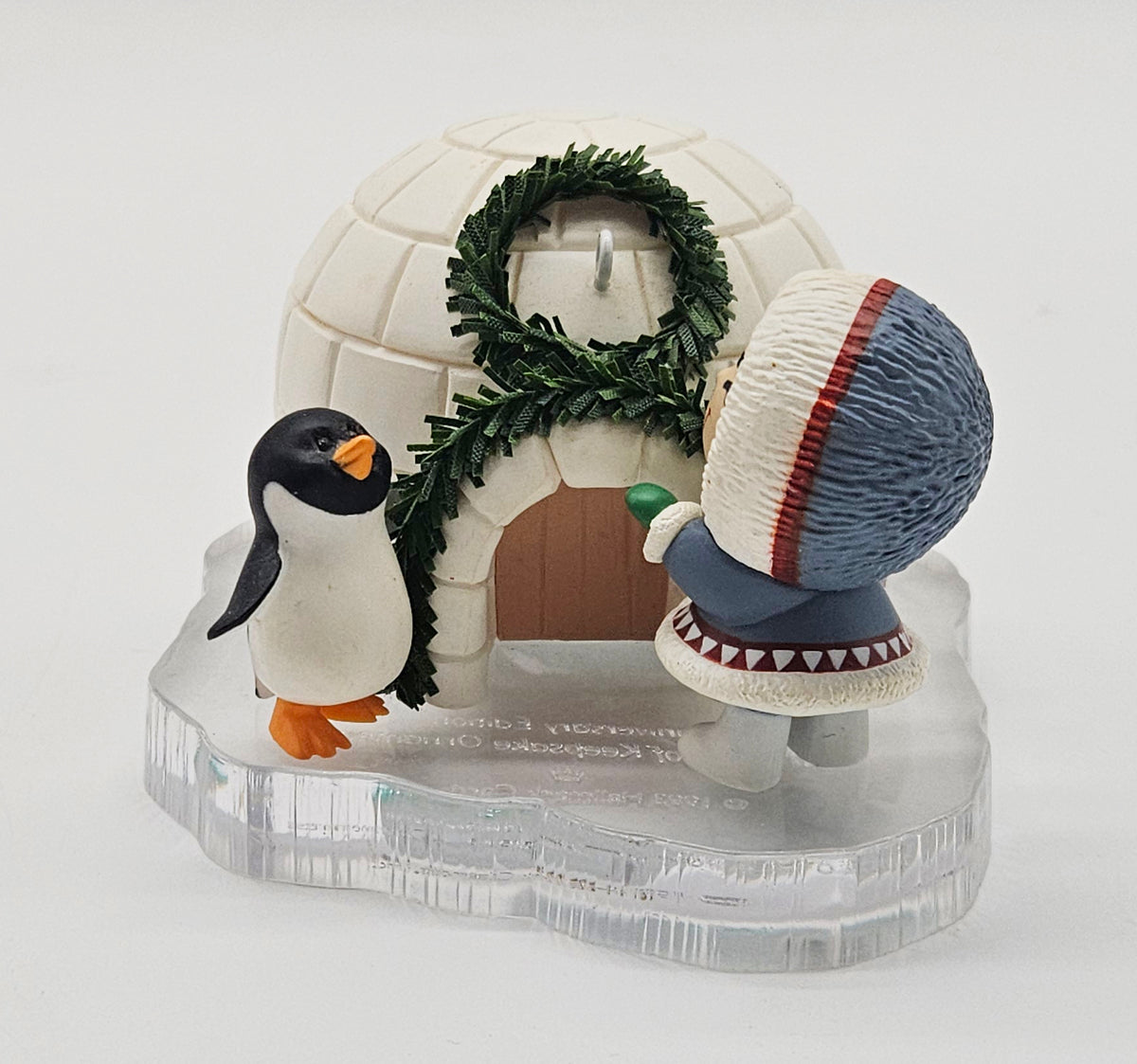 Hallmark Keepsake – “Frosty Friends Anniversary Edition” – Damaged — ornament view
