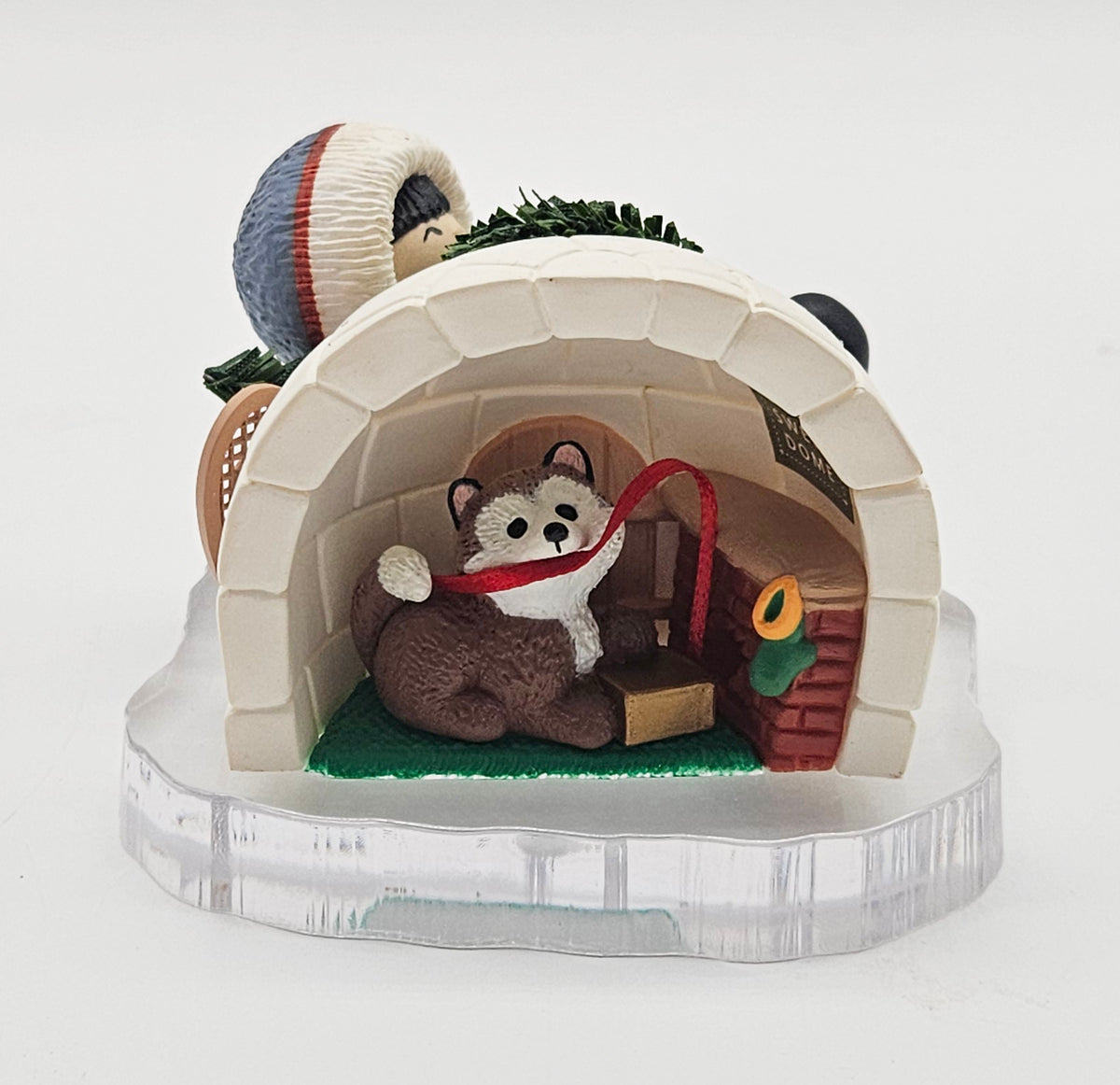 Hallmark Keepsake – “Frosty Friends Anniversary Edition” – Damaged — ornament view