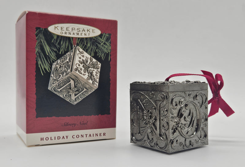 1993 Silvery Noel QX5305 — ornament with retail box