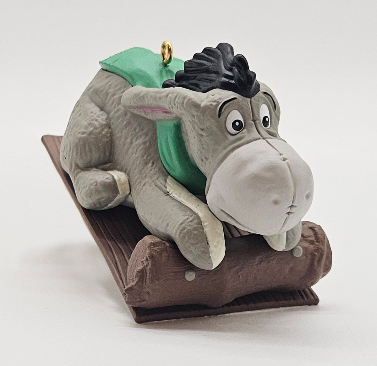 Hallmark Keepsake – “Winnie the Pooh Eeyore” — ornament view