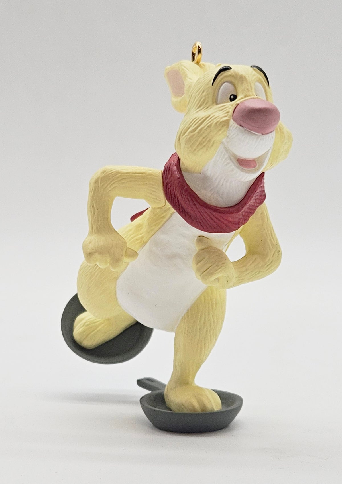 Hallmark Keepsake – “Winnie the Pooh Rabbit” — ornament view