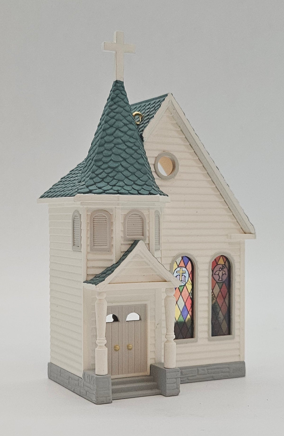 Hallmark Keepsake – “Town Church” — ornament view